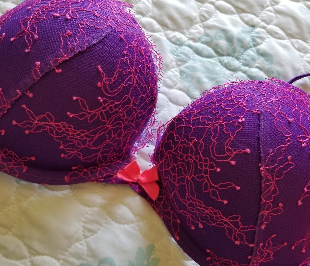 VS Bombshell Plunge Bra